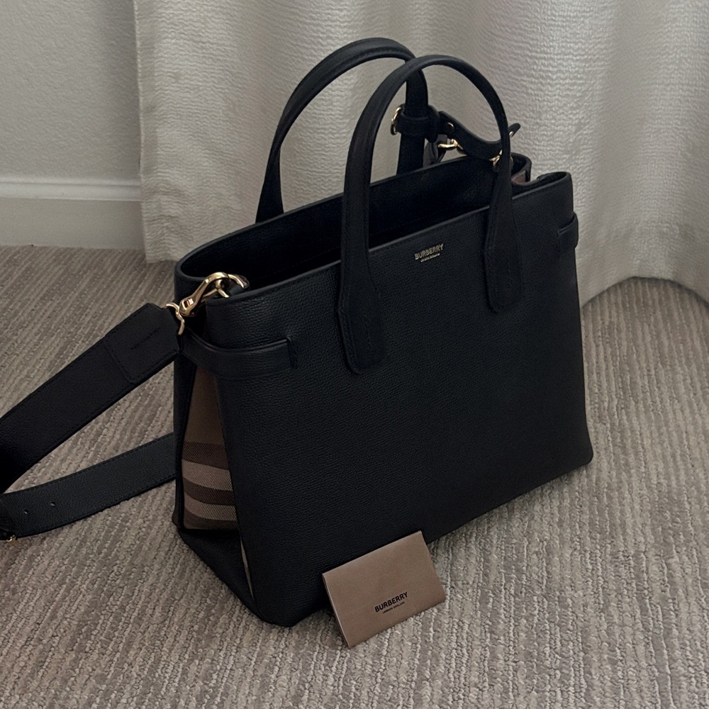 Burberry Black and Tan women tote bag